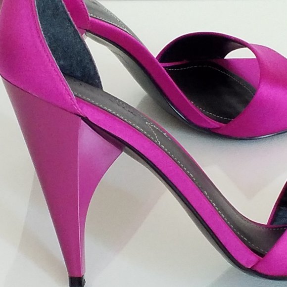 Kendall & Kylie " EMILEE 2" Magenta Linen Sz 9.5 - Picture 2 of 4